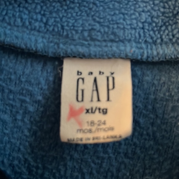 Baby Gap Pullover - Picture 2 of 4